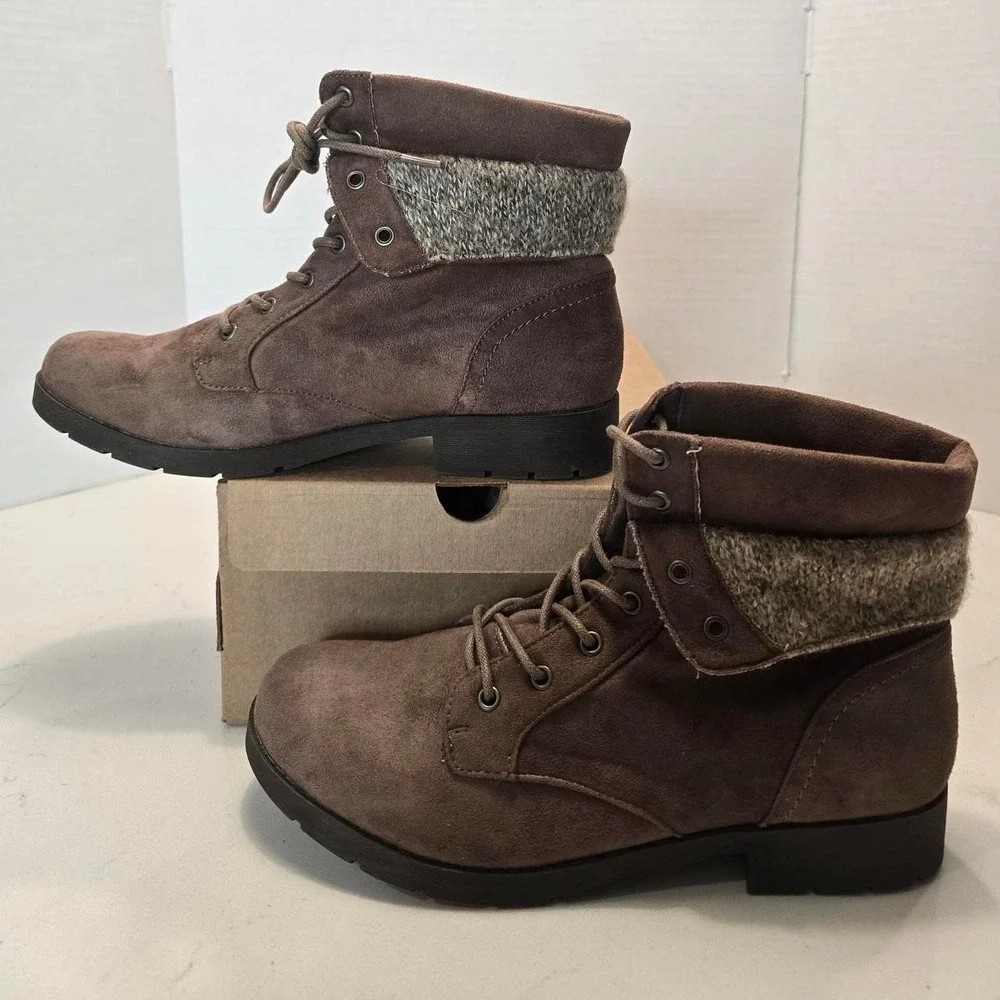 Womens Arizona Yates Ankle Booties Boots Women's Size 10M Sand Brown Faux Suede